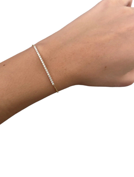 Diamond bar bracelet